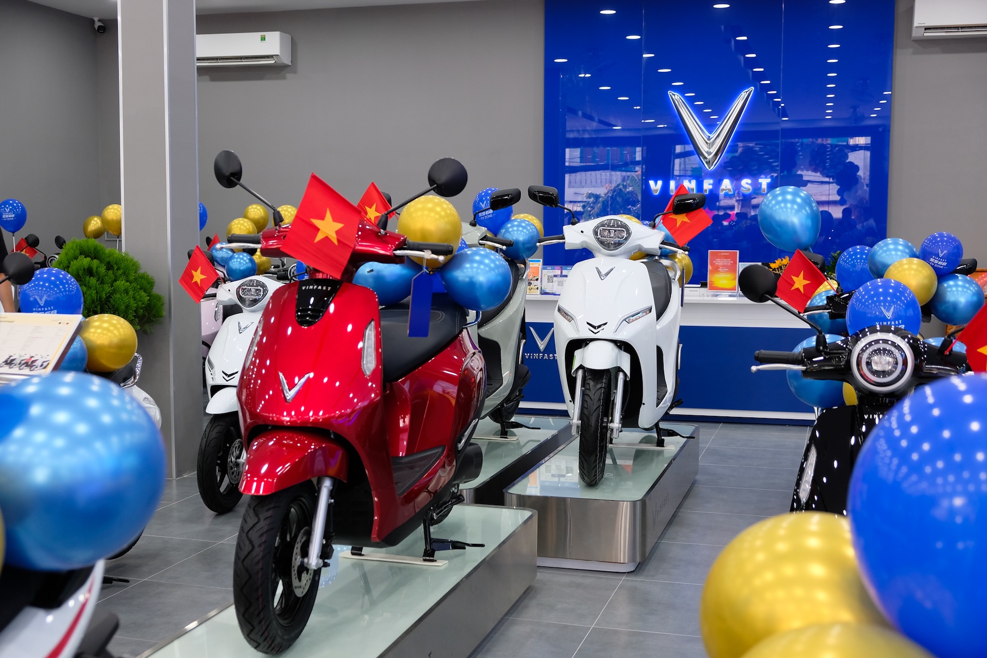 Các showroom cao cấp EV-Zone sẽ có khu vực trưng bày chuyên biệt các dòng xe cao cấp, xe thể thao và các sản phẩm chiến lược của VinFast (Ảnh: VF).