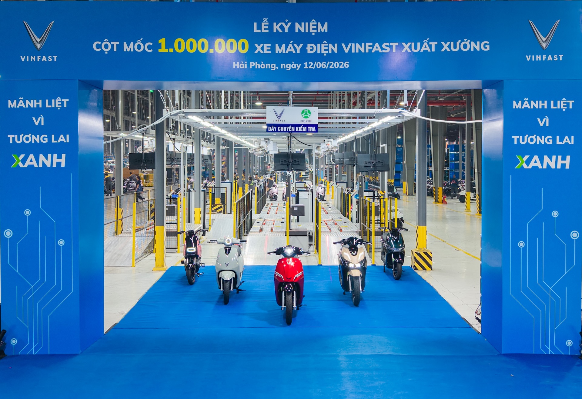 Chiếc xe máy điện VinFast mang số thứ tự 1.000.000 là Feliz II màu đỏ (Ảnh: VinFast).