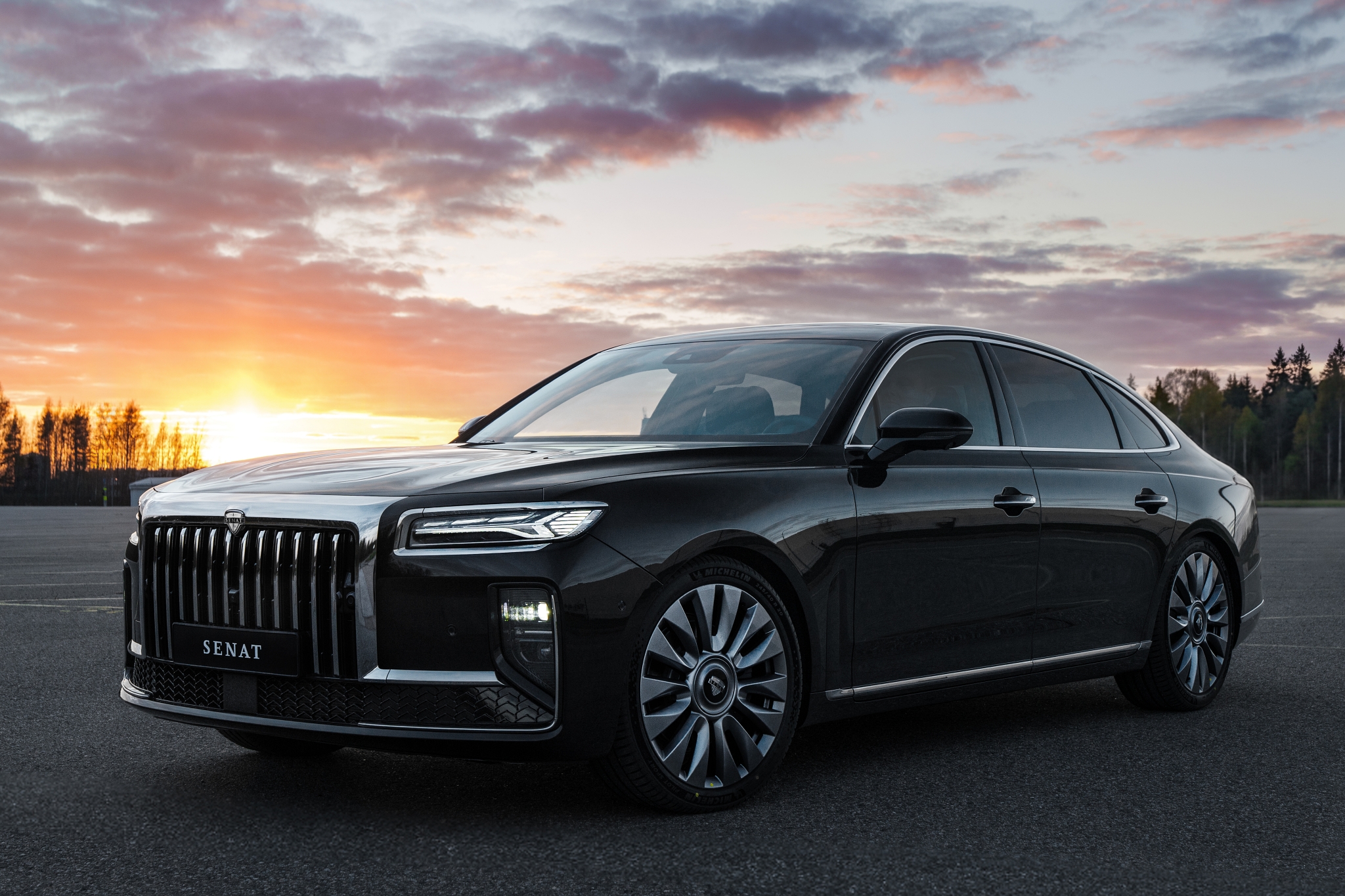 Senat 900 là thành phẩm đầu tiên của Senat dưới tư cách thương hiệu độc lập từ Aurus Motors (Ảnh: Senat).