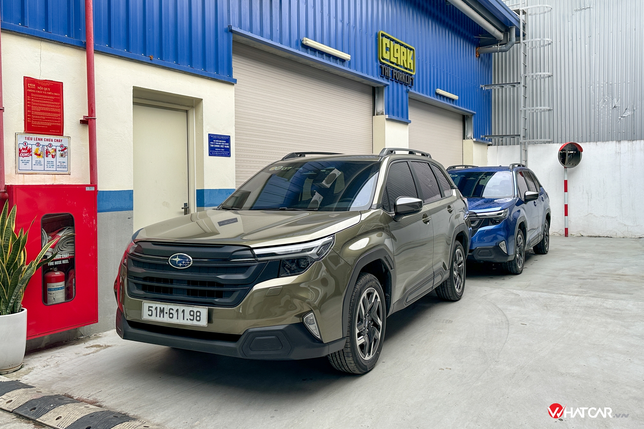 Trừ Forester đời 2019-2024 có xuất xứ Thái Lan, các dòng xe Subaru được bán chính hãng tại Việt Nam đều được nhập khẩu nguyên chiếc từ Nhật Bản (Ảnh: Bình Trần).