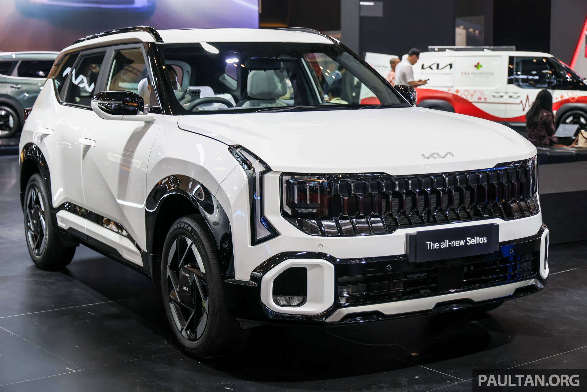 Kia Seltos 2026 ra mắt ngay sát: Thiết kế lột xác, nội thất 3 màn hình, giá quy đổi hơn 520 triệu đồng