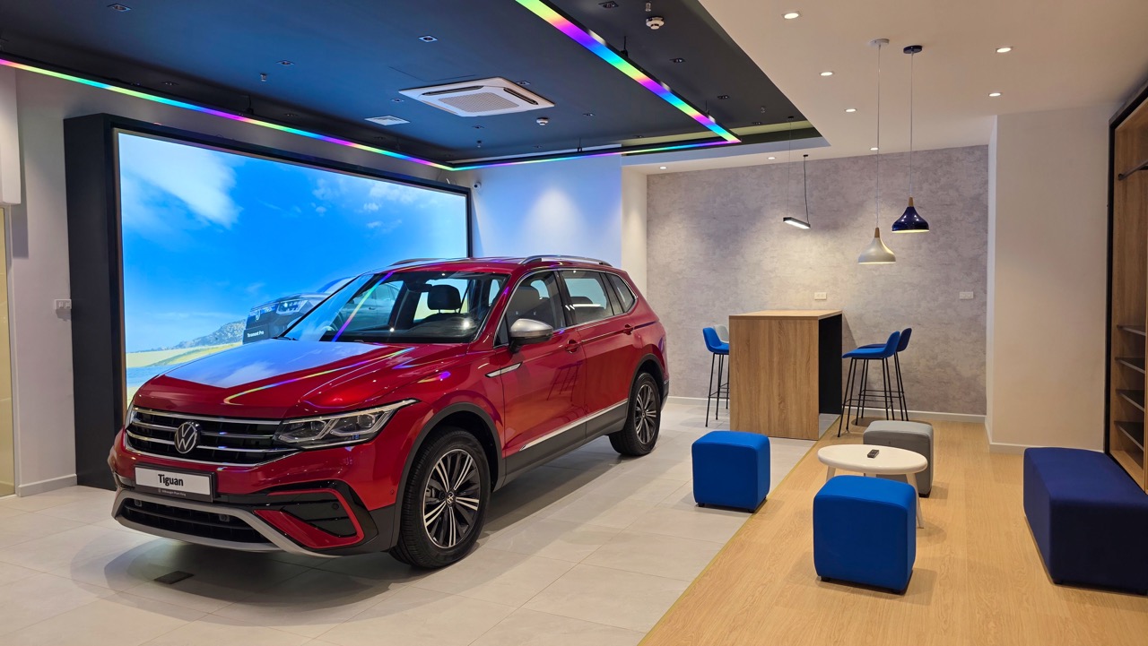 Volkswagen lần đầu đưa mô hình City Store về Hà Nội: Showroom kiểu mới, ưu tiên trải nghiệm hơn bán xe