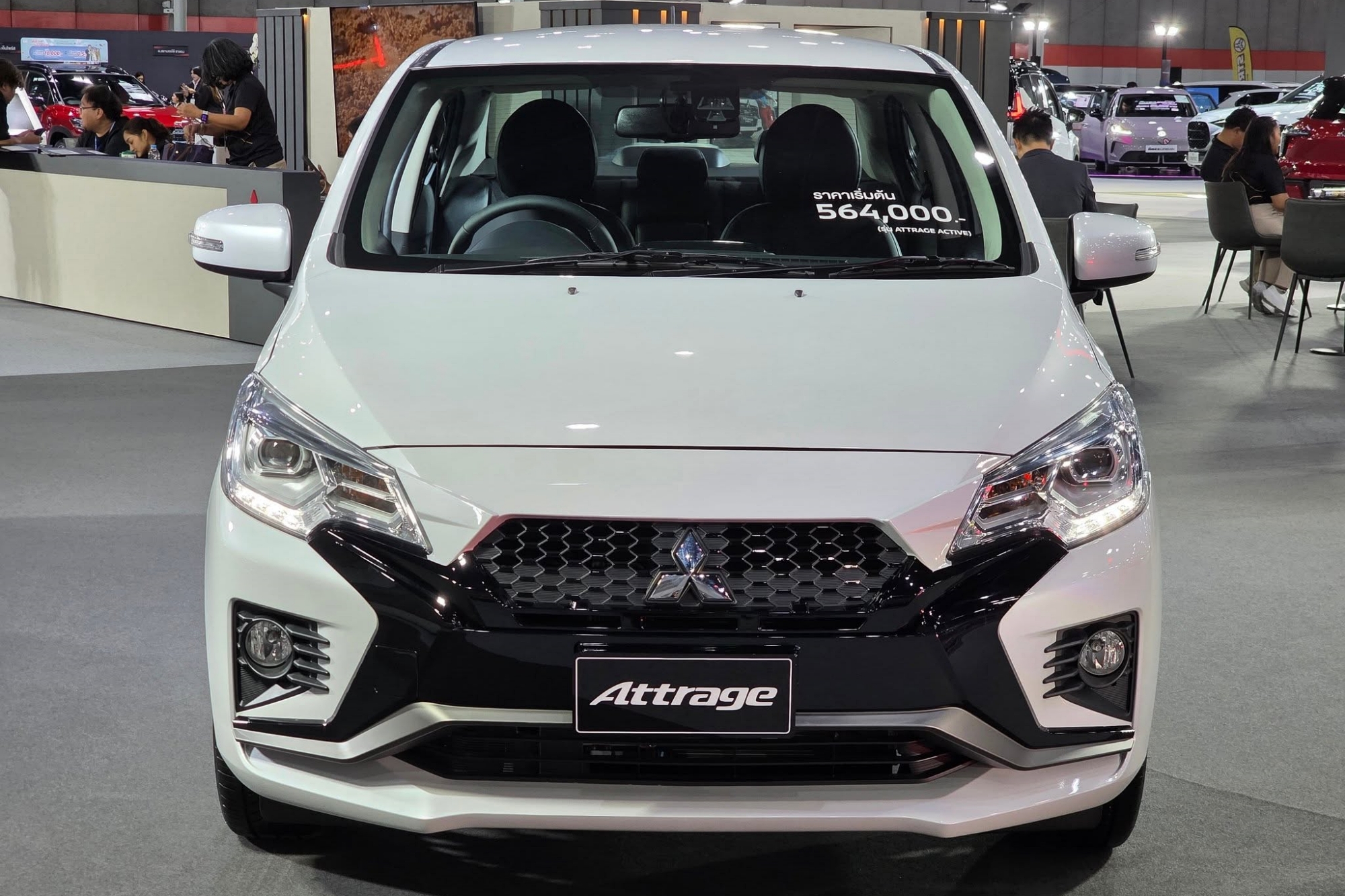 Mitsubishi Attrage 2026 đổi mới thiết kế, thêm ADAS, giá từ 16.935 USD