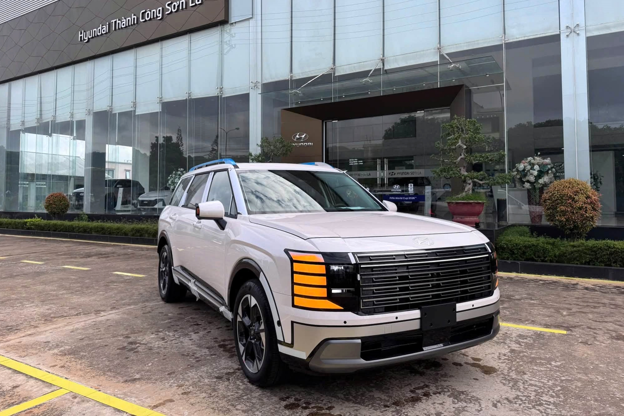 Lộ diện Hyundai Palisade Hybrid 2026 bản thấp nhất: 8 chỗ, dự kiến từ 1,5 tỷ đồng, đối đầu Ford Everest