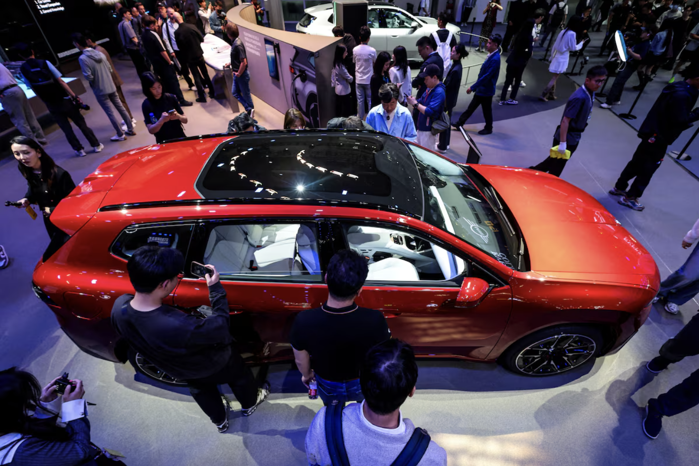 BMW hụt hơi tại Trung Quốc: Canh bạc xe điện mới liệu còn kịp cứu doanh số?