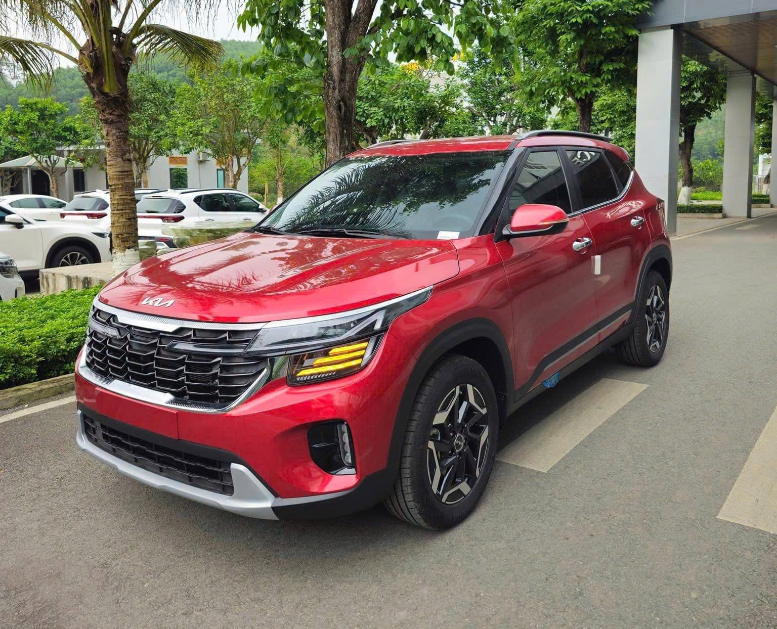Kia Seltos giảm mạnh nhất 36 triệu đồng ở bản 1.5L Luxury. Ảnh: Đại lý