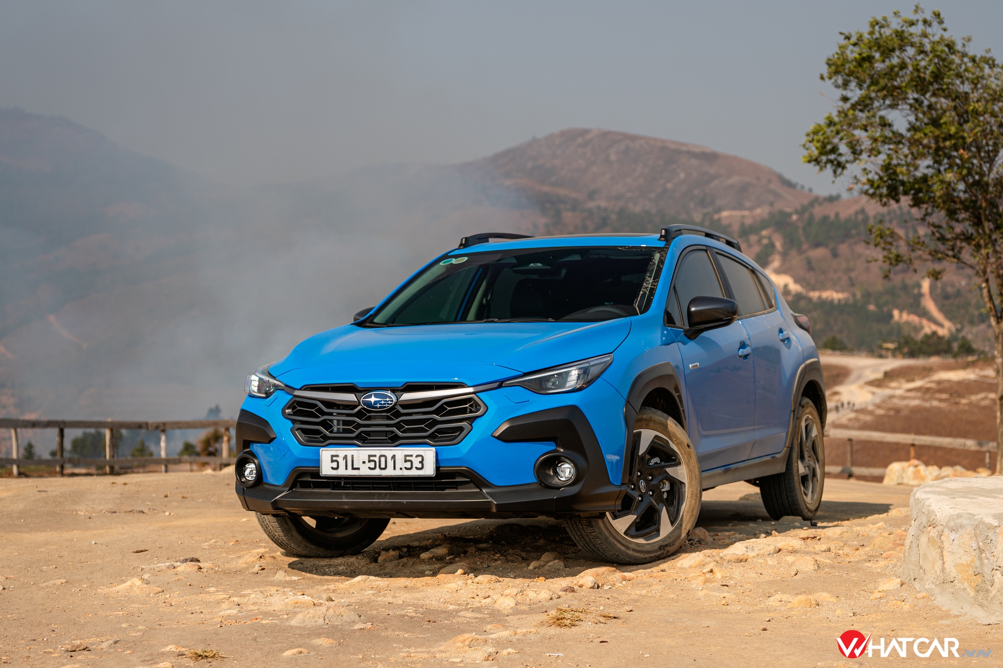 Mọi khách hàng mua Crosstrek trong tháng 7/2026 được tặng bộ cốp điện trị giá gần 20 triệu đồng (Ảnh: Bình Trần).