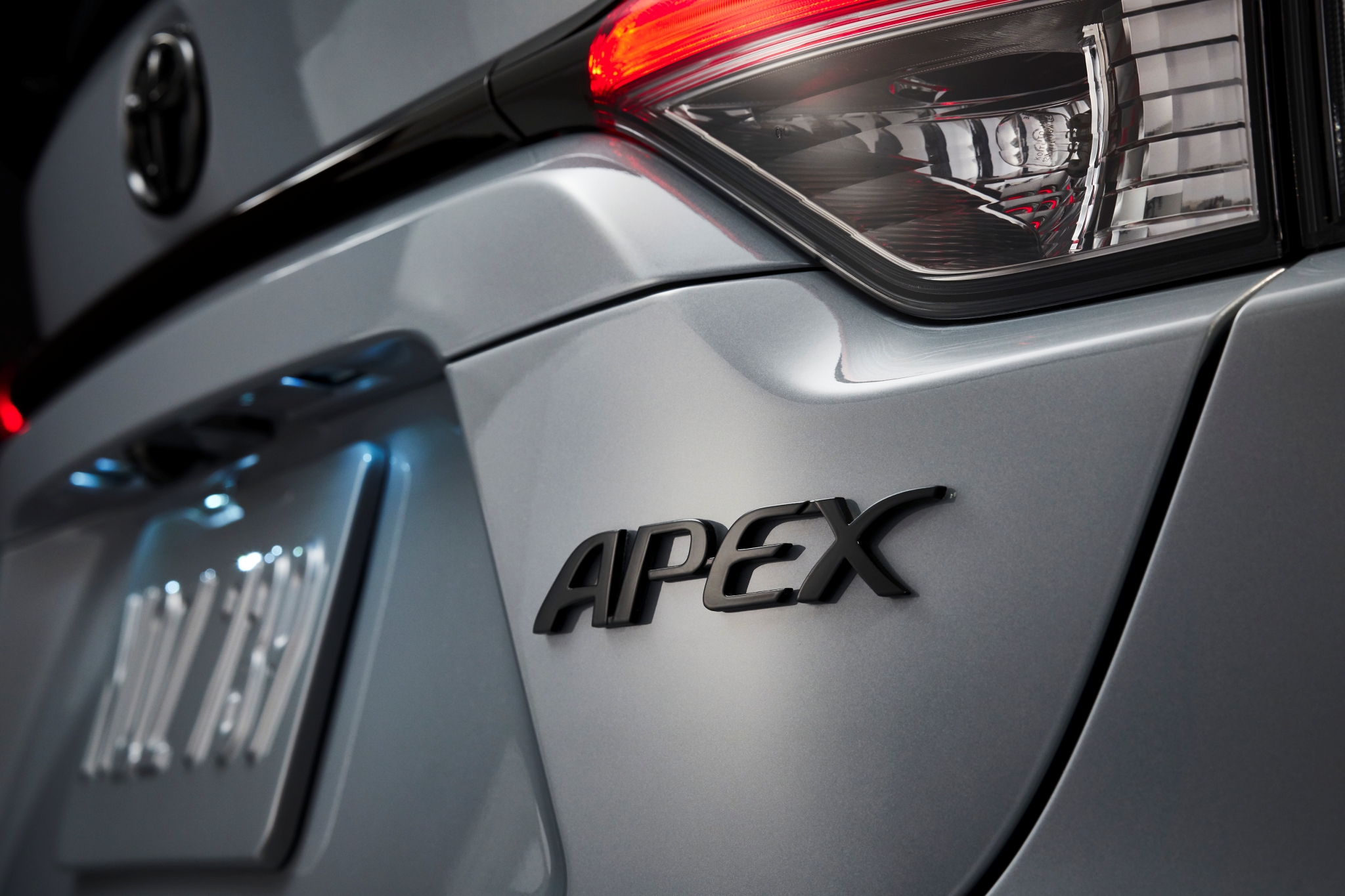 Toyota chỉ chế tạo giới hạn 6.000 chiếc Corolla Apex Edition trong năm đầu tiên, trong đó có 120 xe sử dụng hộp số sàn 6 cấp (Ảnh: Toyota).