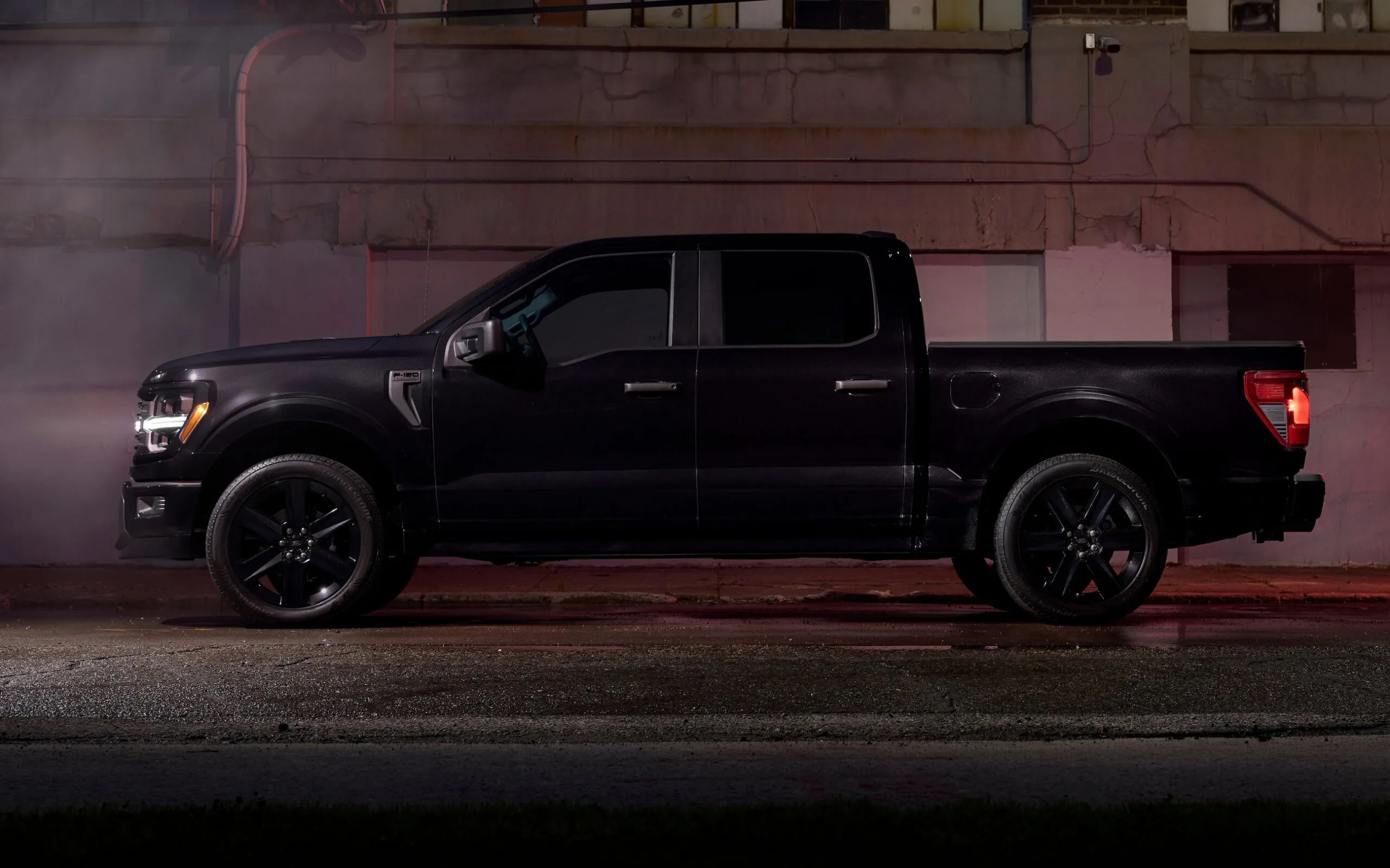 Ford đang dần yếu thế trên sân nhà. Ảnh: Carscoops