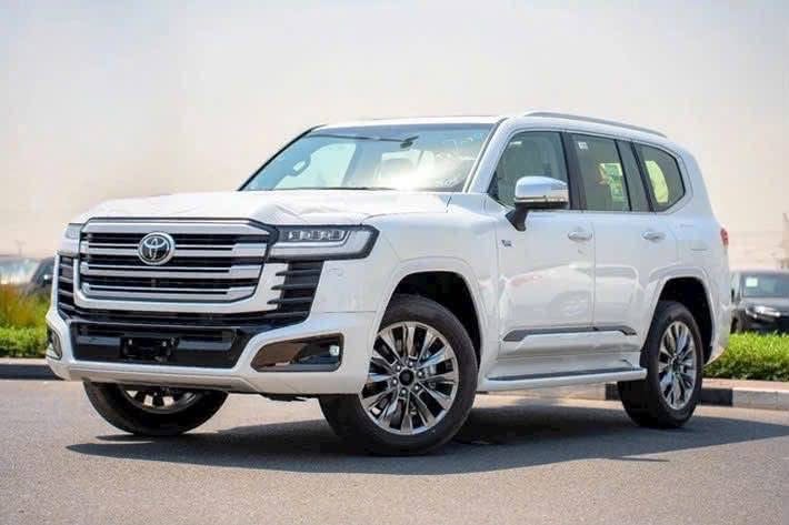 Toyota Land Cruiser hybrid dự kiến ra mắt Việt Nam trong tháng 9: Giá từ 4,6 tỷ đồng, xe giao sớm có thể phải chi thêm gần 900 triệu