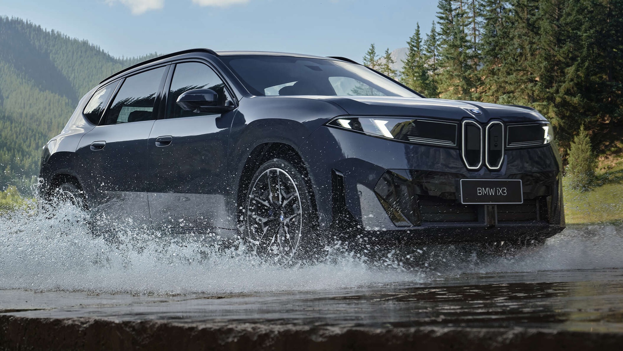 BMW iX3 L bản kéo dài ra mắt gần Việt Nam, pin lớn cho tầm hoạt động gần 920 km