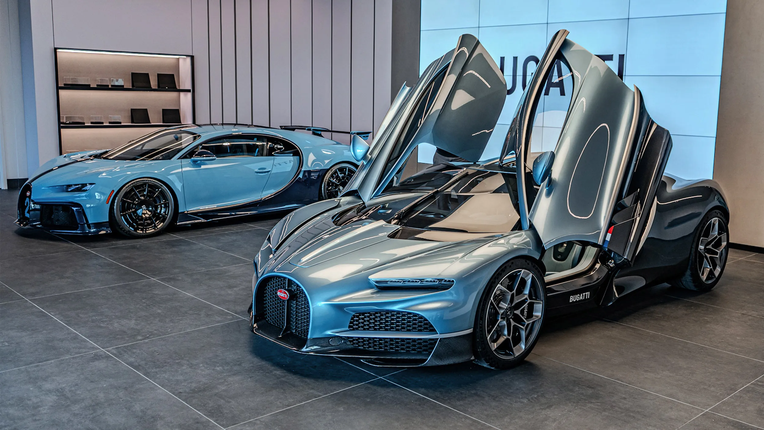 Bugatti hé lộ khả năng đưa hộp số sàn trở lại trên siêu xe V16, tham vọng chiều lòng người mê lái