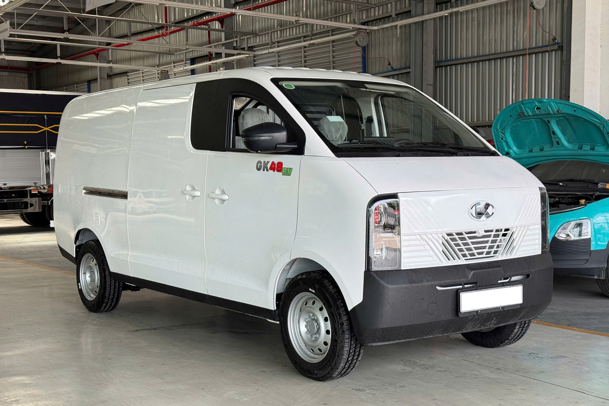 Kim Long GK48-EV (từ 490 triệu đồng) là đối thủ mạnh của Thaco Towner E nhờ lợi thế hạ tầng sạc (Ảnh: Đại lý).