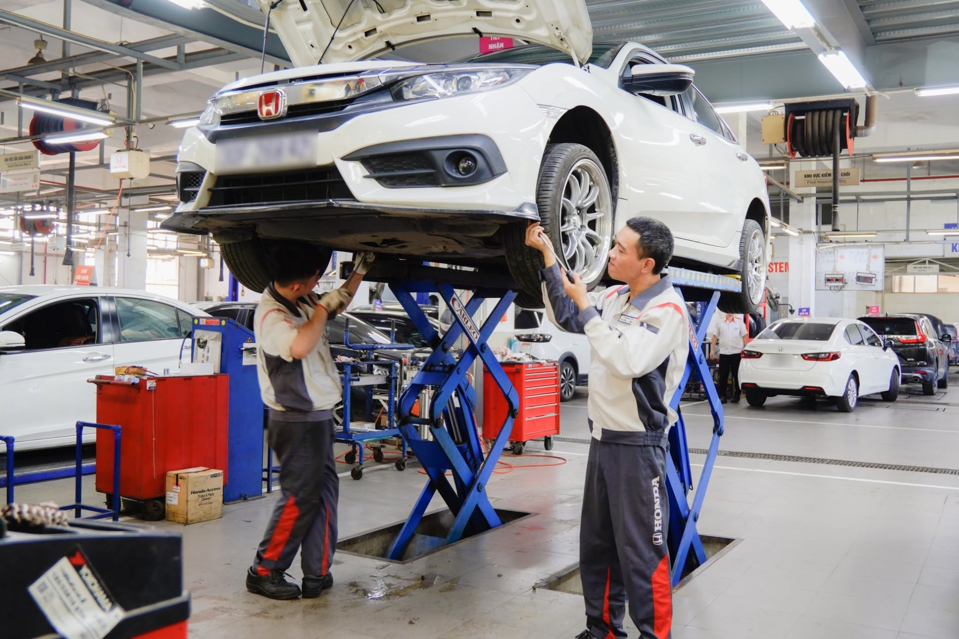 Theo hãng xe Nhật Bản, việc tăng thời hạn bảo hành giúp người dùng an tâm trước các rủi ro trong quá trình sử dụng, tiết kiệm chi phí, đồng thời gia tăng giá trị bán lại xe (Ảnh: HVN).