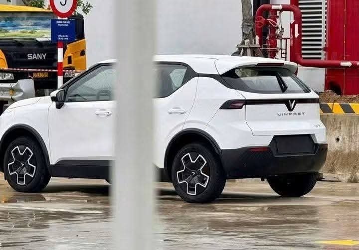 VinFast VF 5 mới lộ diện rõ nét: Xuất hiện chi tiết chưa từng thấy trên bản cũ