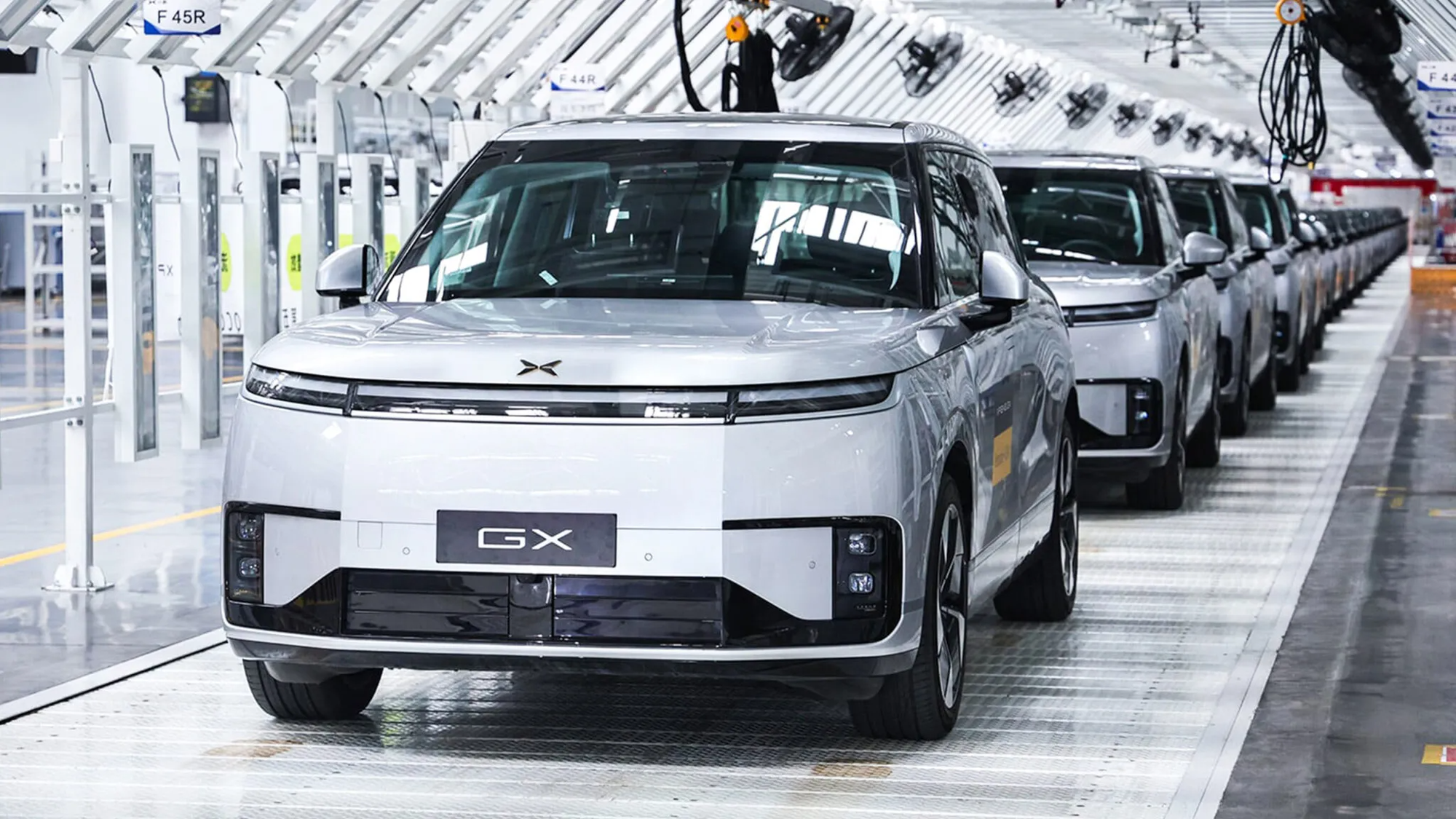 Doanh số chững lại, trợ cấp giảm: Vì sao BYD, Geely và nhiều hãng xe Trung Quốc tăng tốc vào Việt Nam?