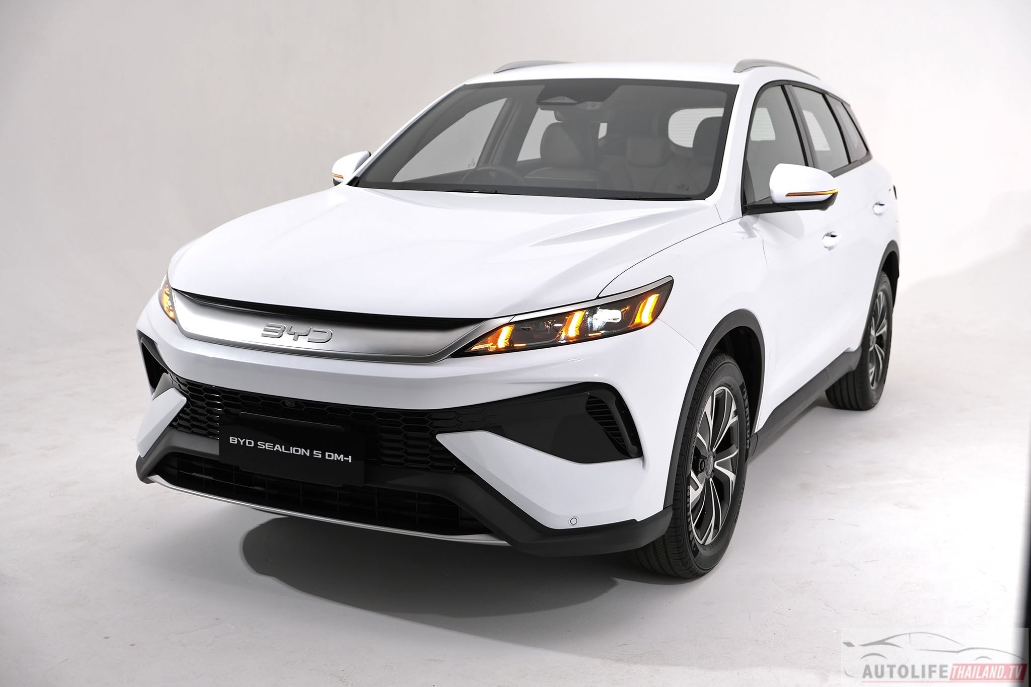 BYD Sealion 5 ra mắt Việt Nam ngay tháng sau: Dự kiến từ 600 triệu đồng, ưu đãi 80 triệu đồng