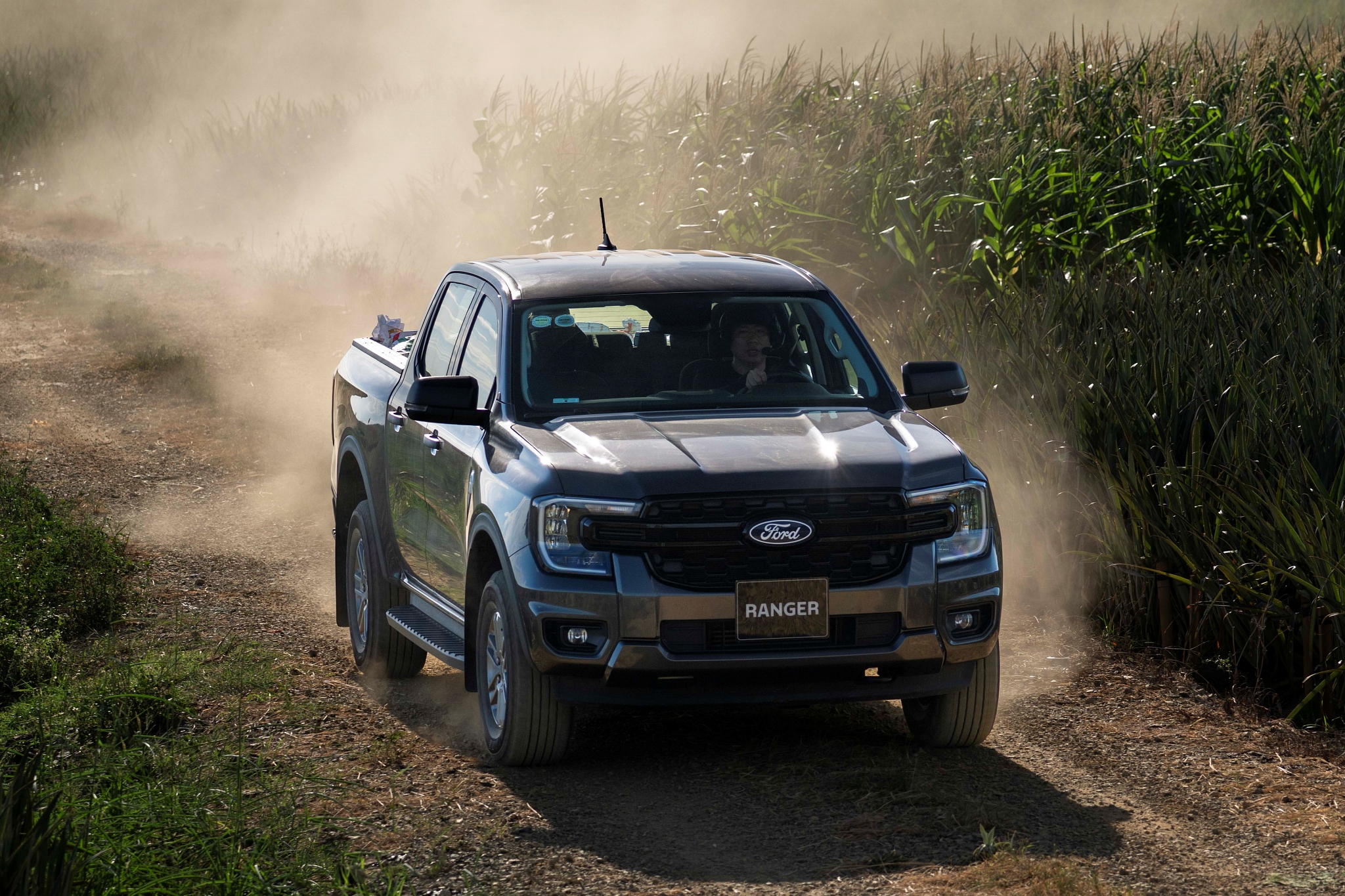 Triệu hồi hơn 1.500 xe Ford Ranger 2026 do lỗi liên quan đến túi khí tại Việt Nam