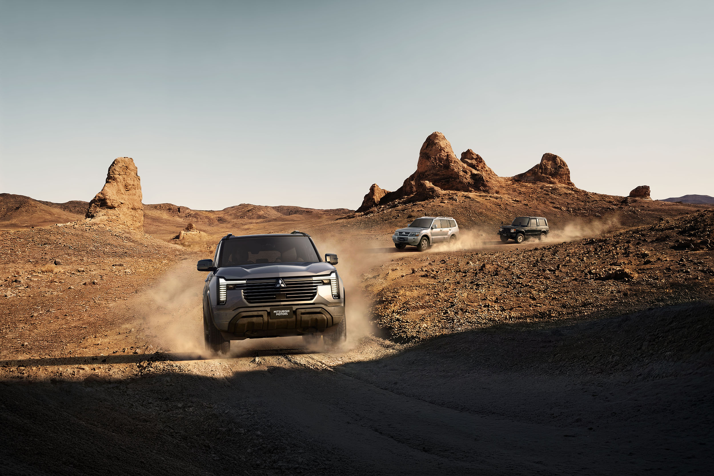 Huyền thoại Pajero trở lại, Mitsubishi muốn đấu Land Cruiser Prado, nhưng ở Việt Nam tôi nghĩ câu chuyện sẽ khác