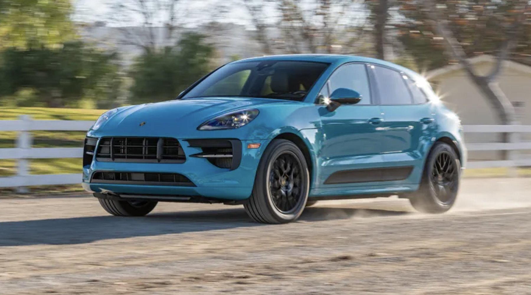 Porsche đưa Macan chạy xăng trở lại, dùng động cơ 4 xi-lanh sau khi chuyển sang xe điện
