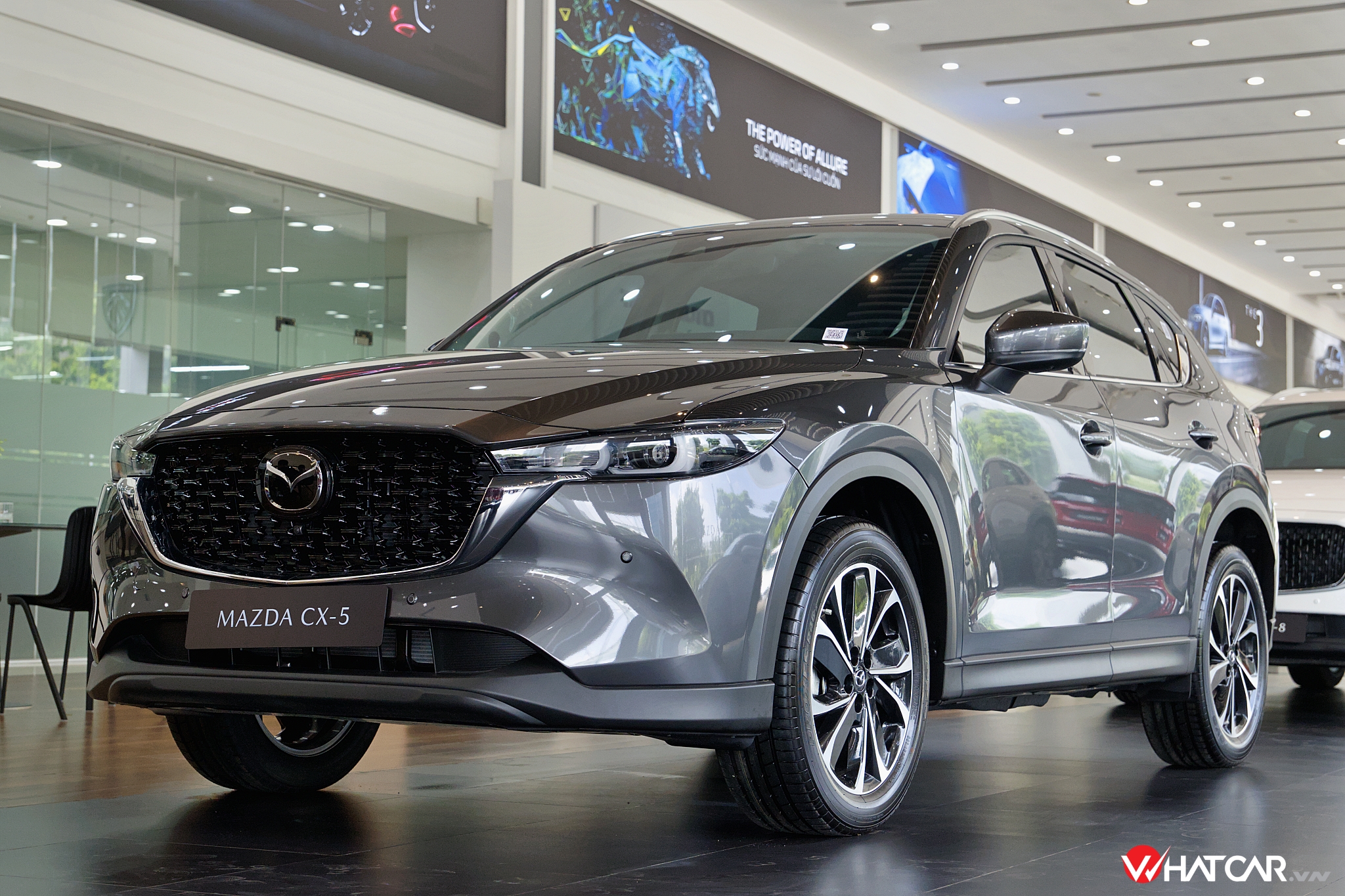 Mazda CX-5 giảm "sập sàn" xuống dưới 640 triệu đồng: Rẻ hơn cả Yaris Cross, Xforce - Đón thế hệ mới ngay tháng sau