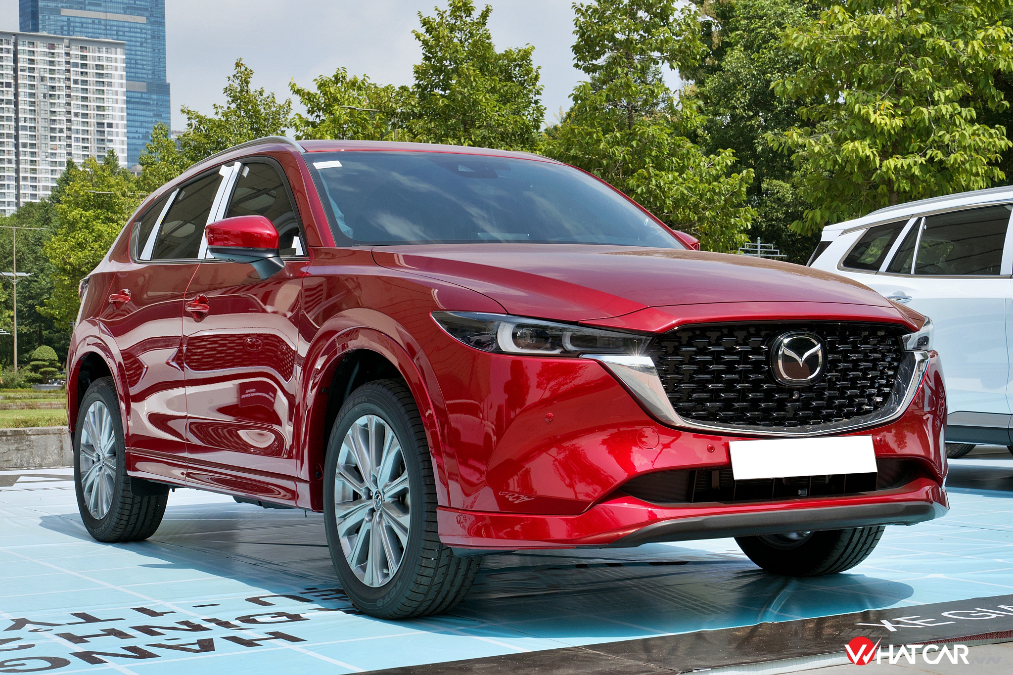 CX-5 chỉ còn động cơ 2.0L, sau khi tùy chọn 2.5L biến mất khỏi danh mục sản phẩm của Mazda Việt Nam hồi tháng 9 năm nay (Ảnh: Trung Nghĩa).