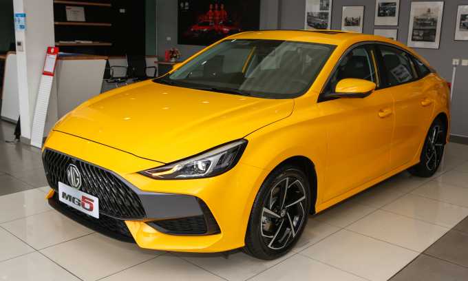 MG5 trong buổi ra mắt tại đại lý ở Bắc Ninh. Ảnh: Lương Dũng