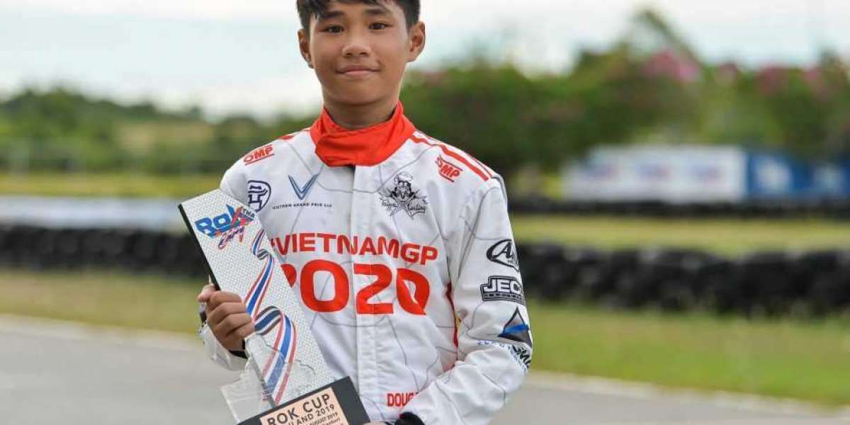 Phạm Hoàng Nam đại diện Việt Nam tham gia thi đấu tại FIA KARTING ACADEMY TROPHY 2020