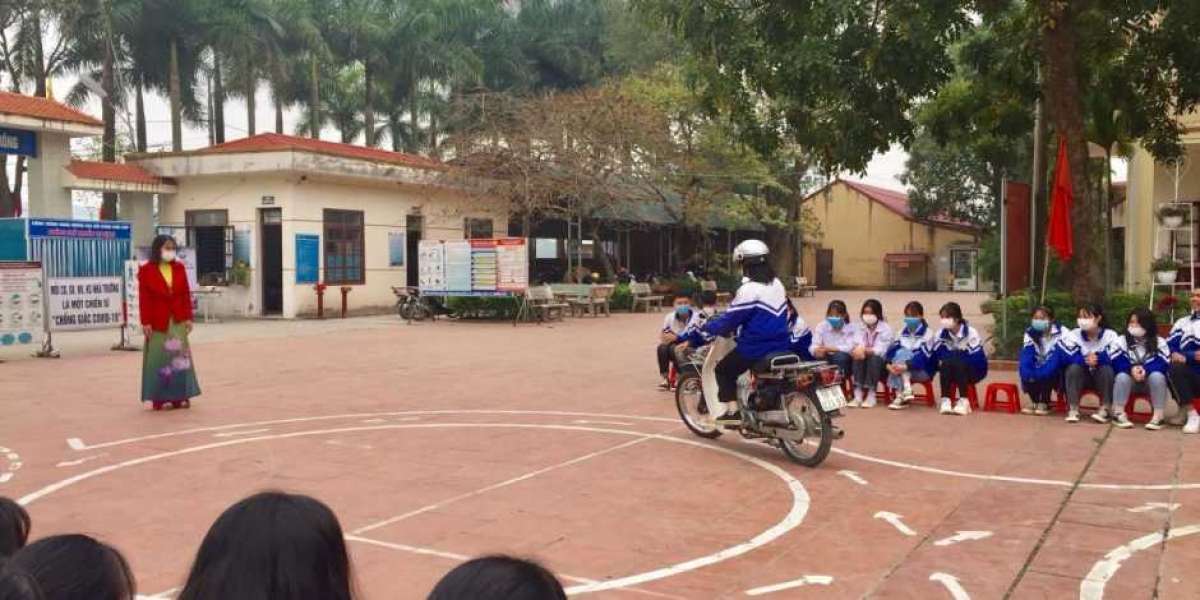 Khởi động chương trình giáo dục An toàn giao thông cho nụ cười ngày mai năm học 2021 – 2022