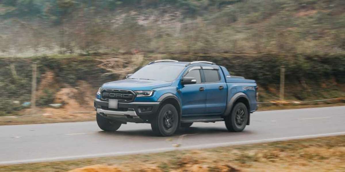 Dù đã ra thế hệ mới, Ford Ranger Raptor 2021 vẫn ẵm giải Xe địa hình của năm