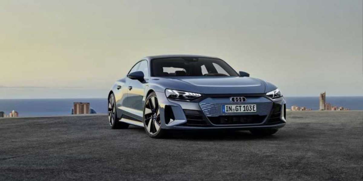 Audi e-tron GT 2022 trình làng: Tái định nghĩa “phương tiện di chuyển thuần điện hạng sang”