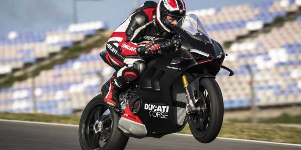 “Vũ khí trường đua” Ducati Panigale V4 SP2 mạnh 228 mã lực, giá 39.500 USD