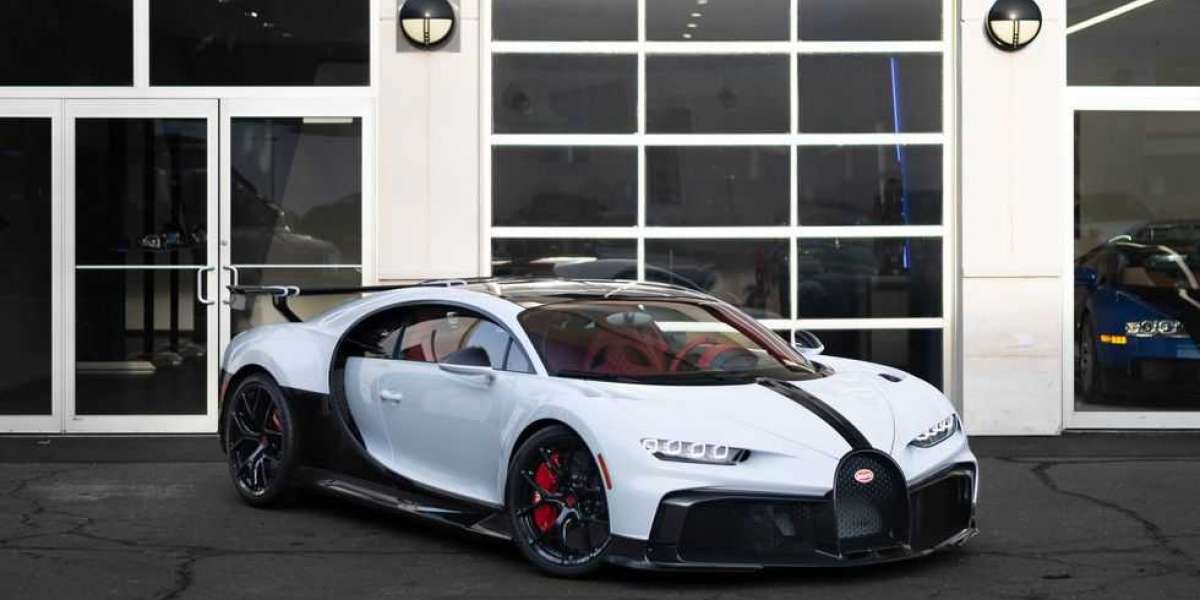 Triệu hồi Bugatti Chiron Pur Sport vì… nứt lốp