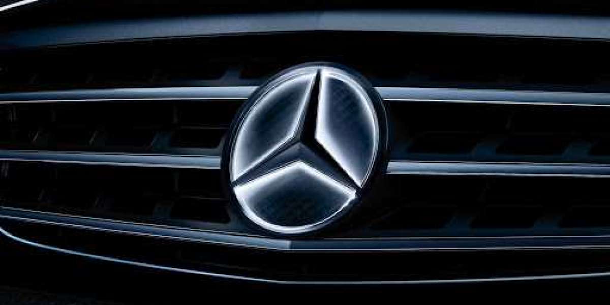 Trợ lực lái Mercedes-Benz GLE và GLS có thể mất tác dụng vì lỗi ở…logo phát sáng đầu xe