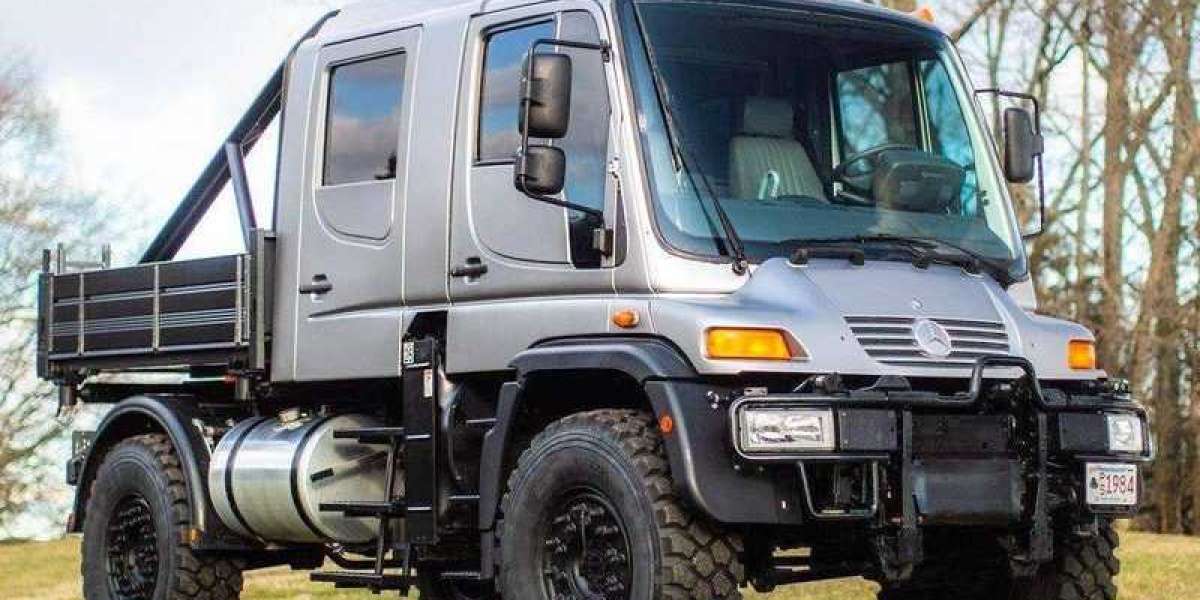 “Siêu bán tải địa hình” Mercedes-Benz Unimog U500 đời 2004 cực hiếm lên sàn với giá hơn 2,5 tỷ VNĐ