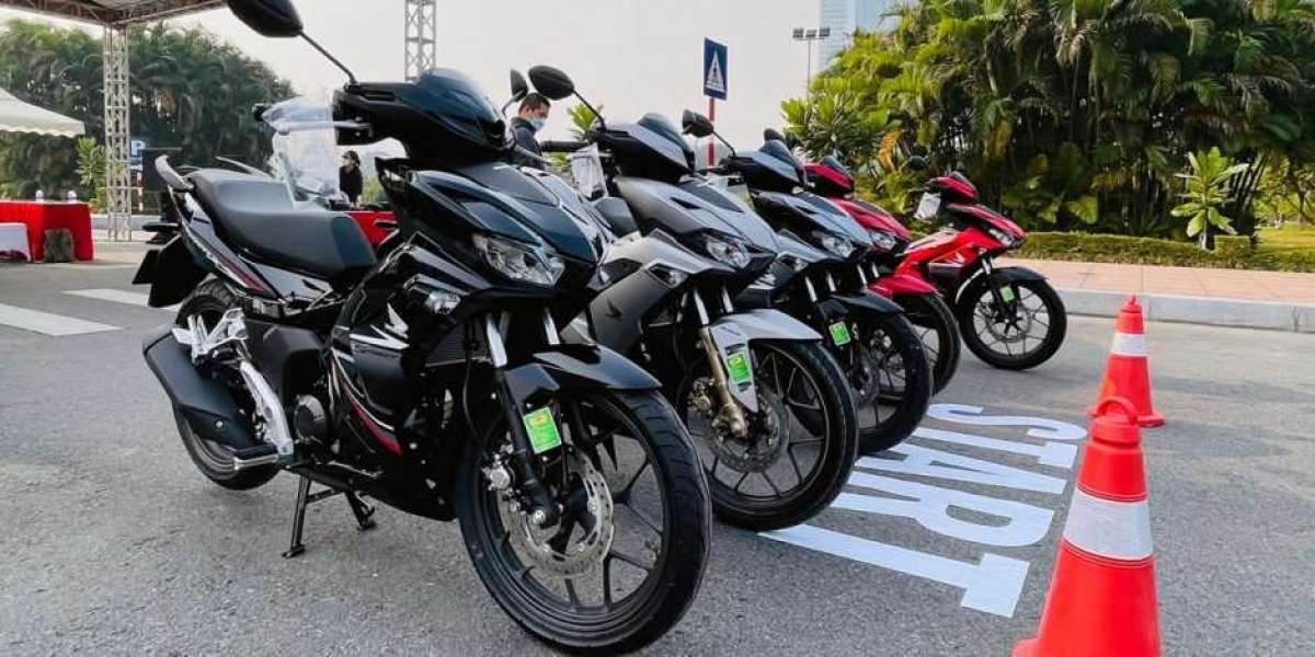 Thị trường xe máy Việt Nam lao dốc năm thứ ba liên tiếp