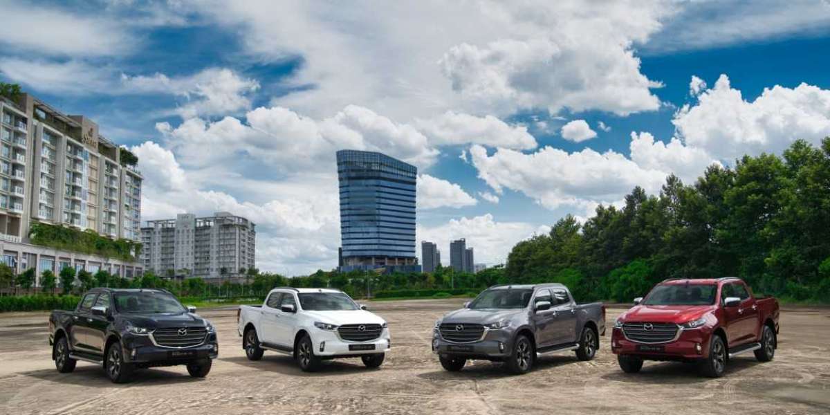 Mazda vừa giảm phí, vừa ưu đãi tiền mặt cho khách mua xe trong tháng 12