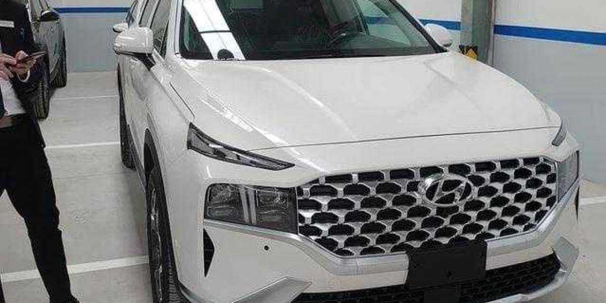 Hyundai Santa Fe 2022 âm thầm về đại lý Việt Nam