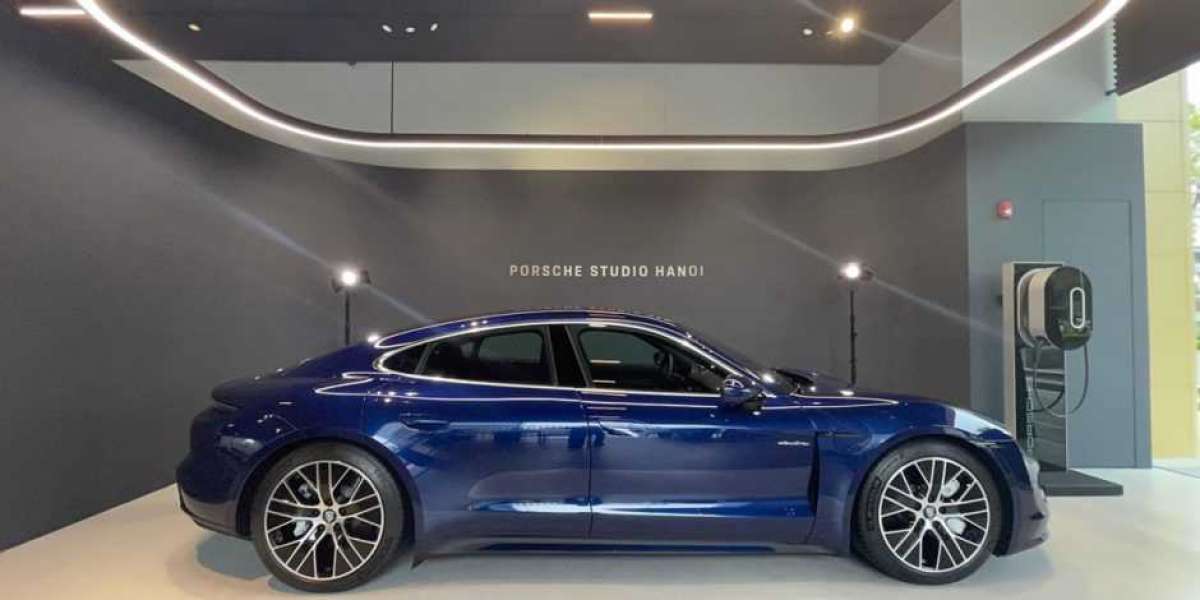 Xe điện Porsche Taycan đạt doanh số vượt mặt cả 911 và Panamera