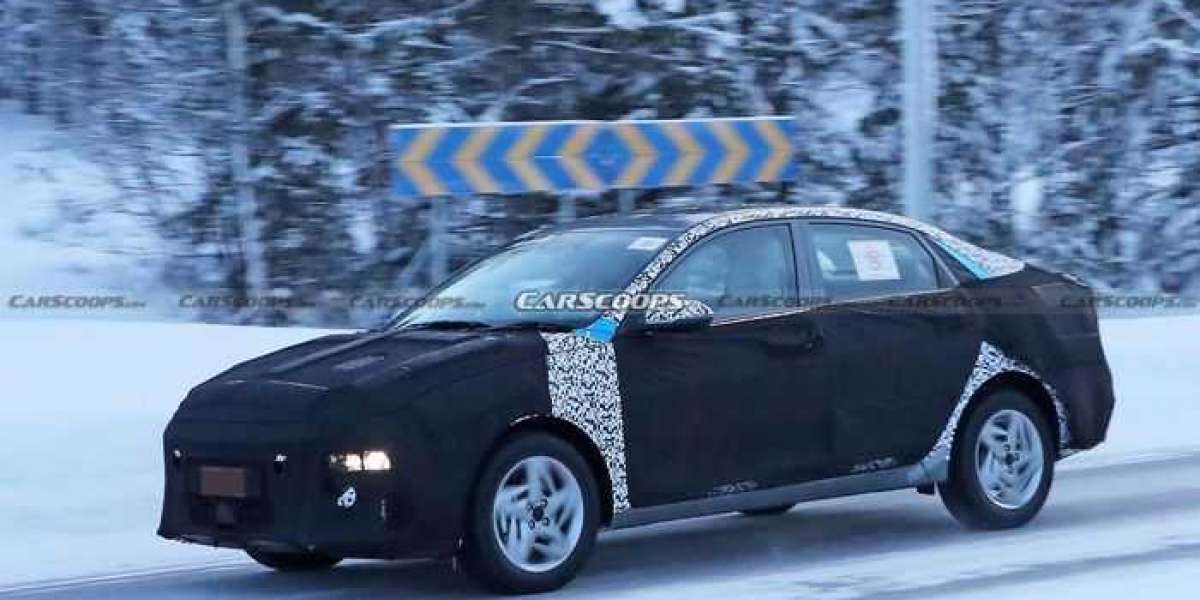Hyundai Accent 2023 lộ diện