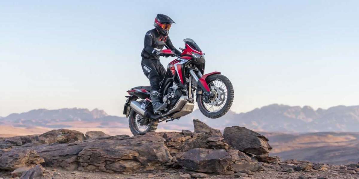 Honda Việt Nam ra mắt Africa Twin, giá từ 590 triệu đồng