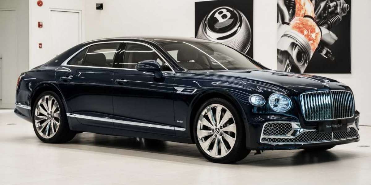 Bentley Flying Spur First Edition chính hãng cập bến Việt Nam