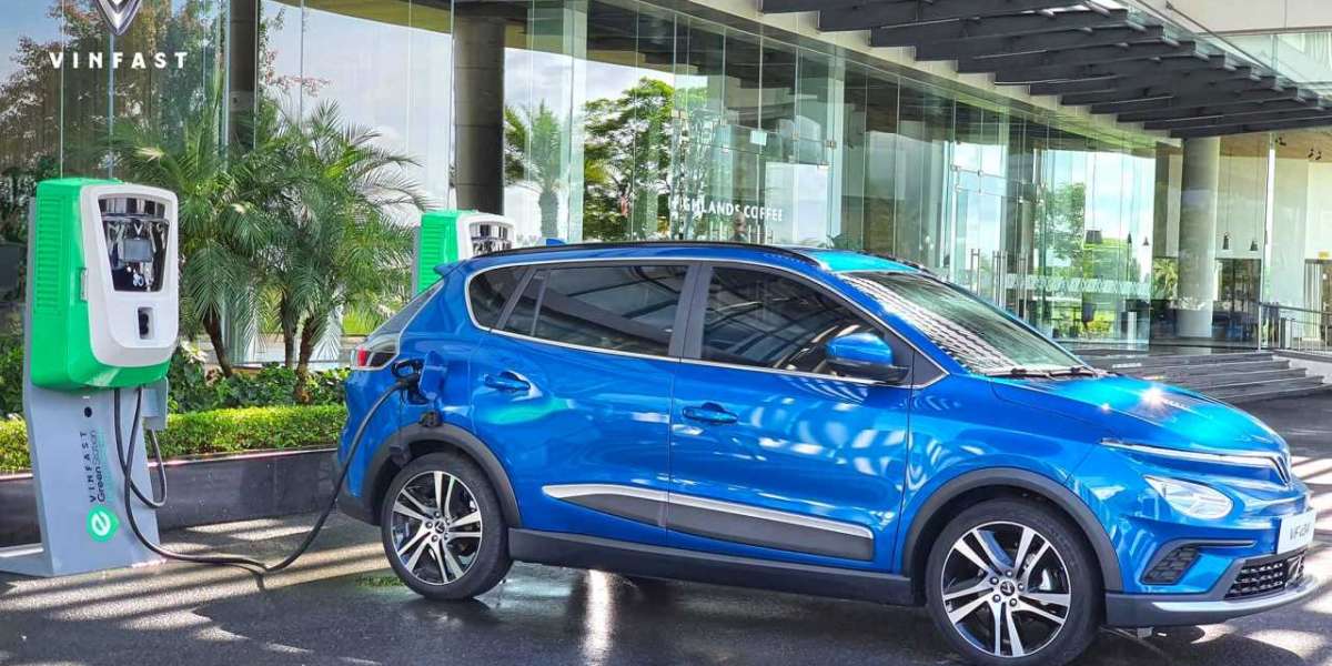 Hình ảnh “bằng xương bằng thịt” của VinFast VF e34 chính thức lộ diện
