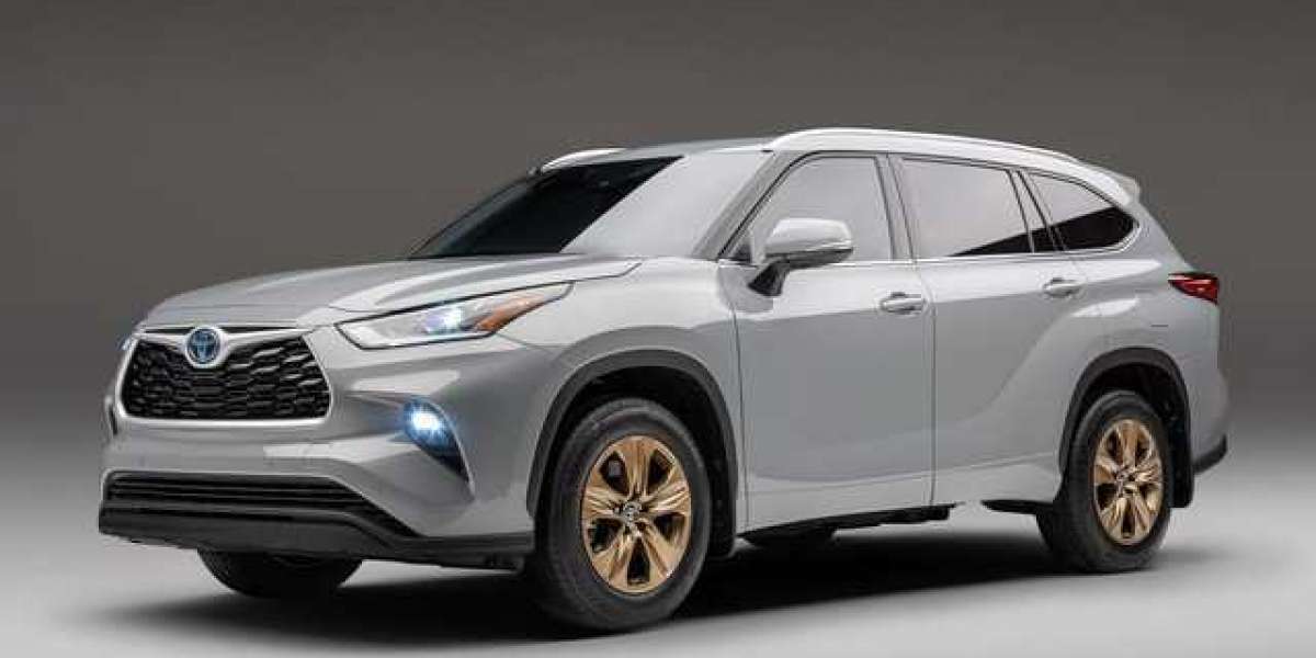 SUV siêu lớn Toyota Grand Highlander sắp ra mắt