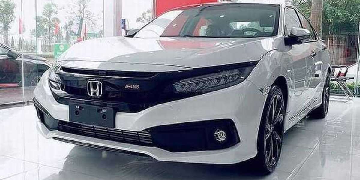 Giá Honda Civic giảm tới gần 100 triệu tại Việt Nam