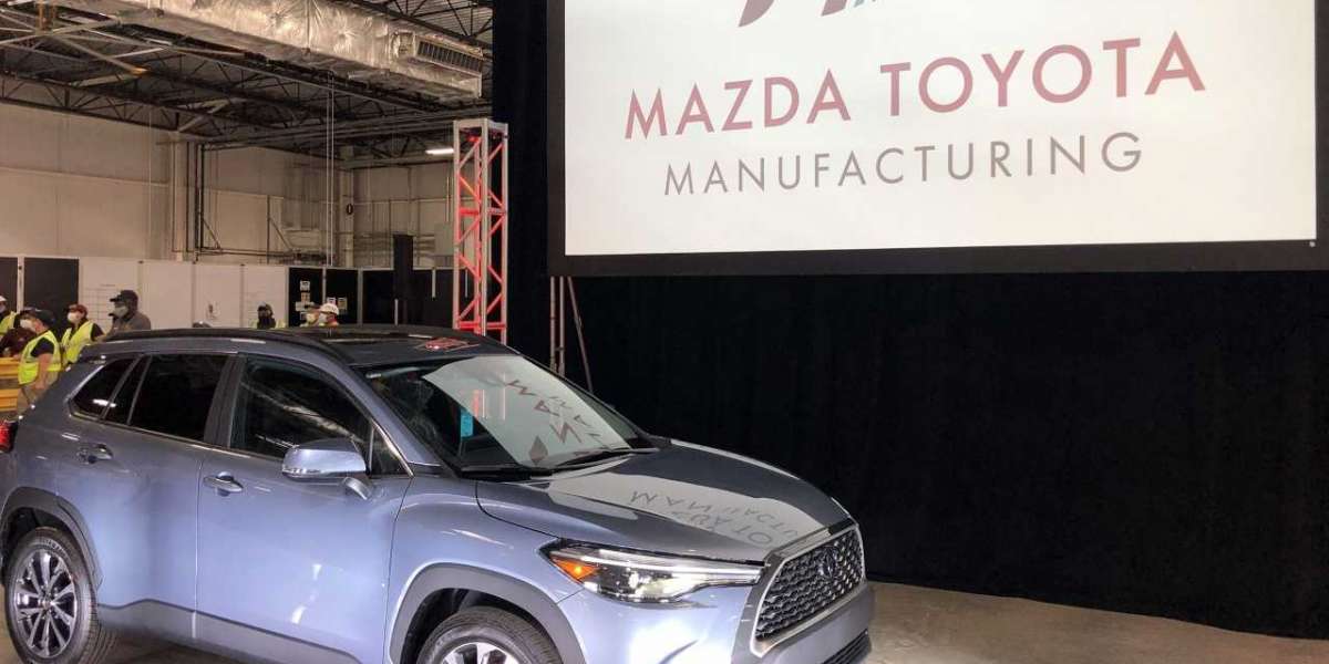Toyota Corolla Cross thế hệ mới được sản xuất tại nhà máy của Mazda