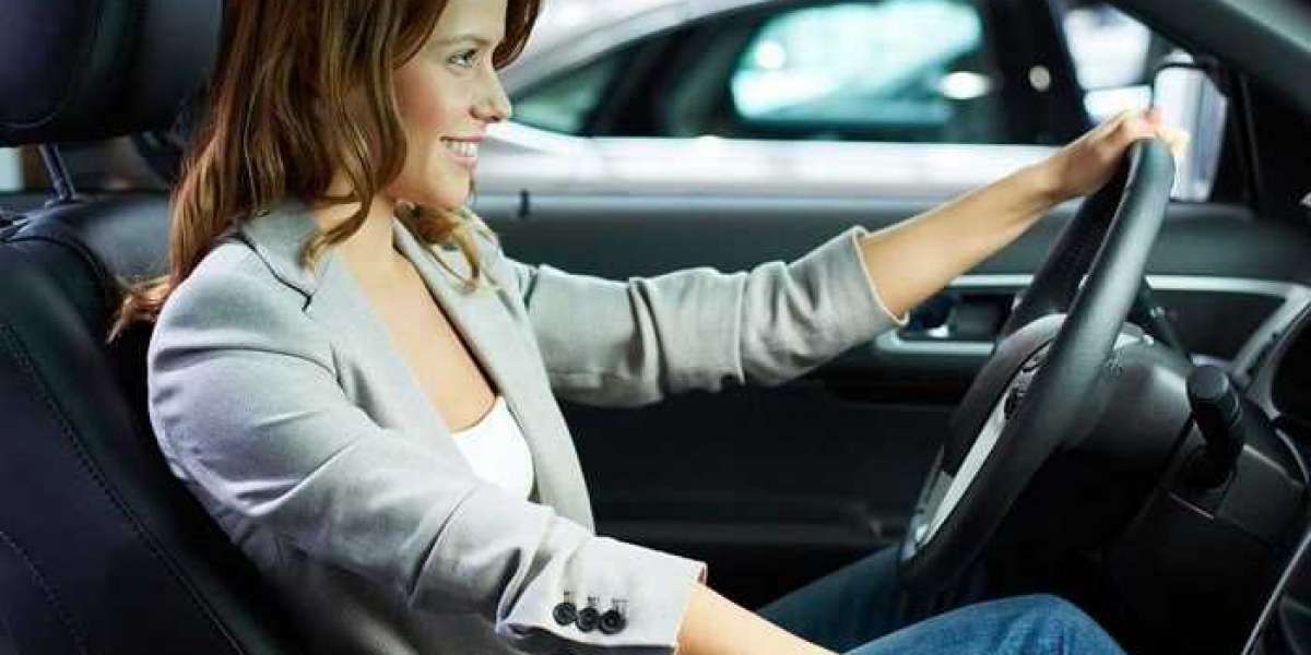 Tư thế lái xe ô tô tránh bị mệt