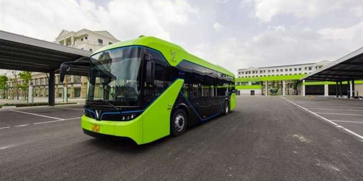 Dự kiến tháng 10 sẽ vận hành 2 tuyến xe buýt điện tại Hà Nội