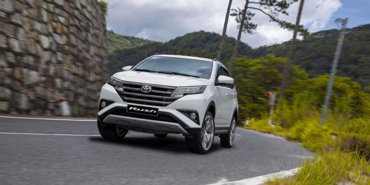 Miễn phí 2 năm bảo hiểm thân vỏ khi mua Toyota Rush
