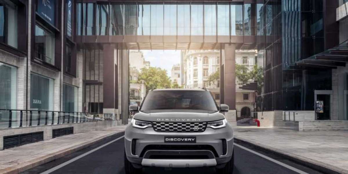 Land Rover Discovery mới có mặt tại Việt Nam, giá từ 4,5 tỷ đồng
